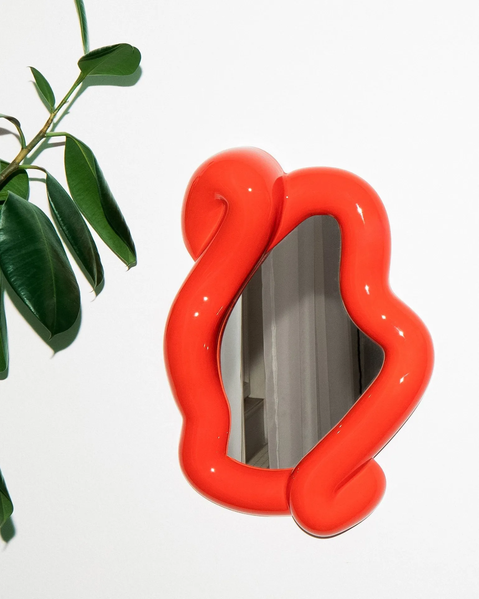 MaM x Ju Schnee Spiegel rot