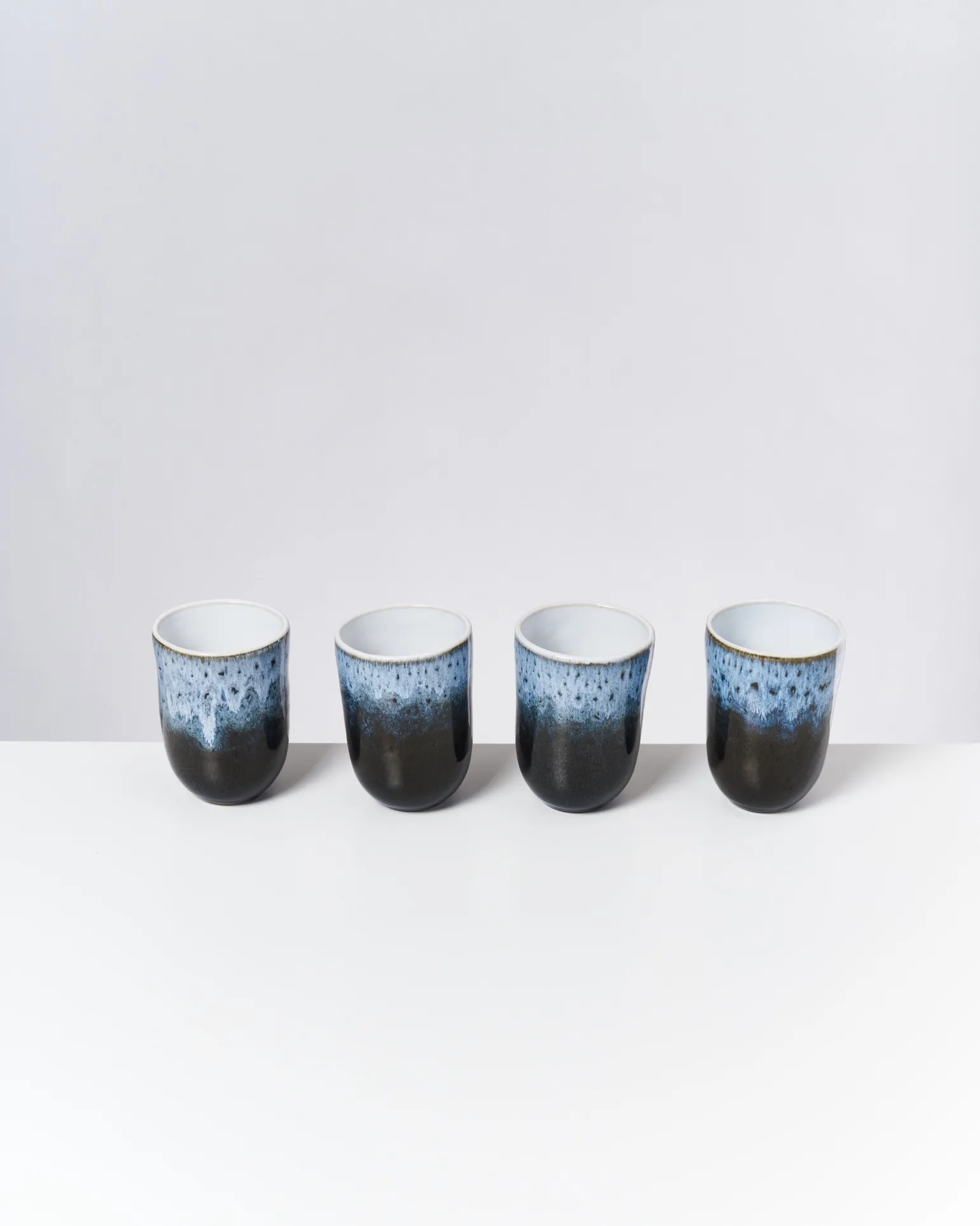 Alcachofra Becher groß schwarzblau