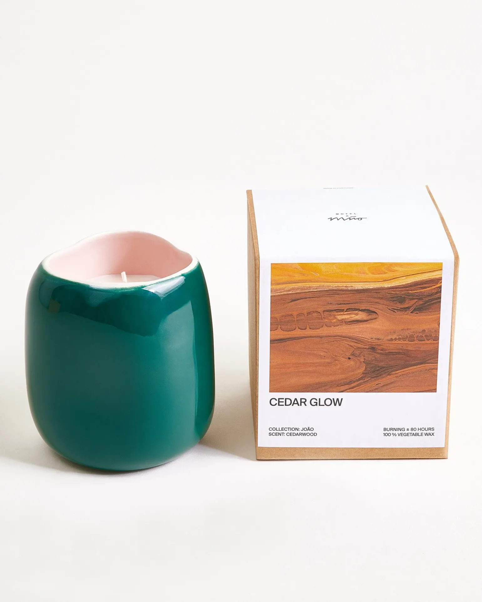 João Duftkerze Cedar Glow dunkelgrün rosé
