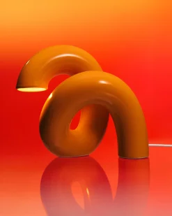 MaM x Ju Schnee Keramiklampe orange