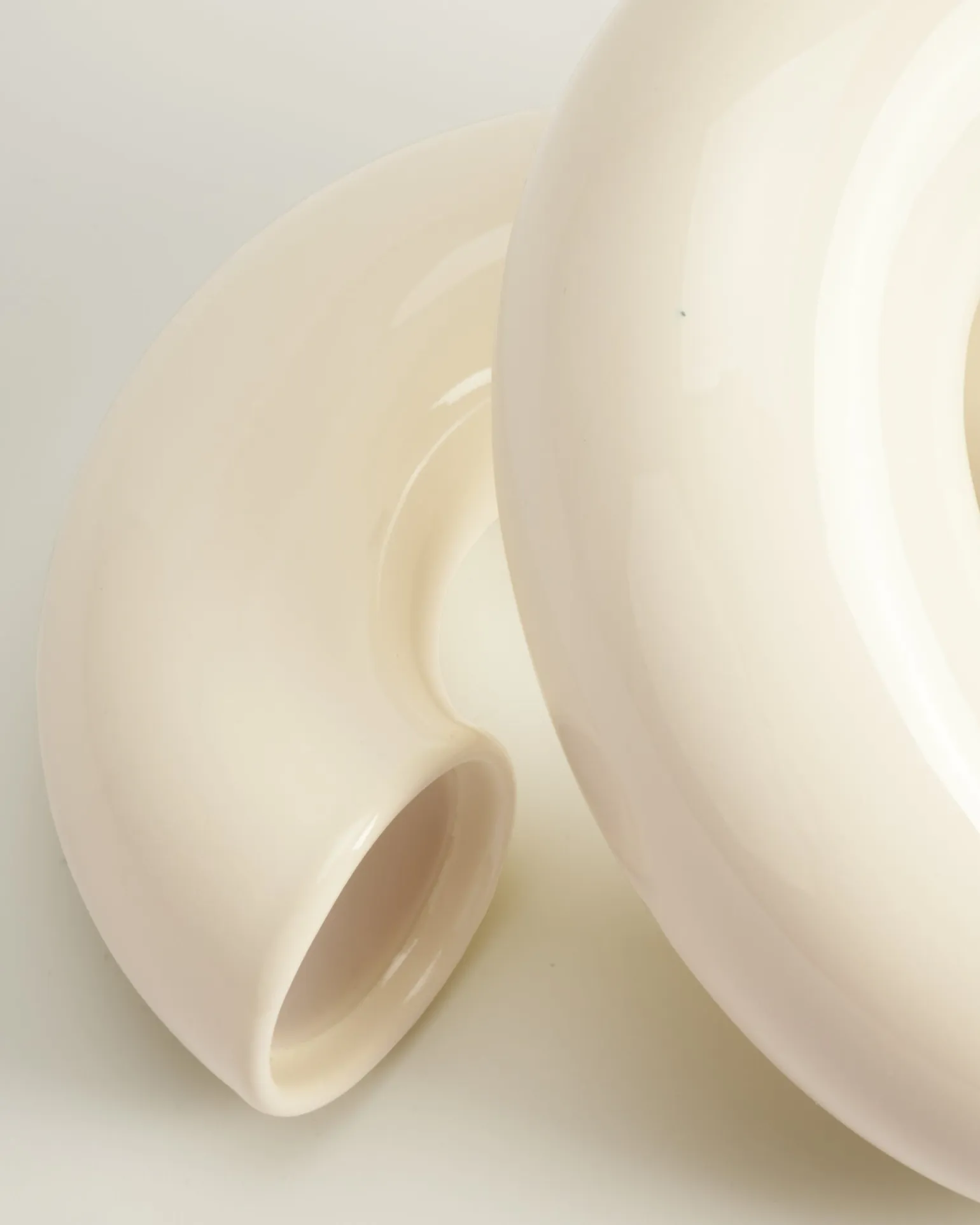 MaM x Ju Schnee Keramiklampe off-white