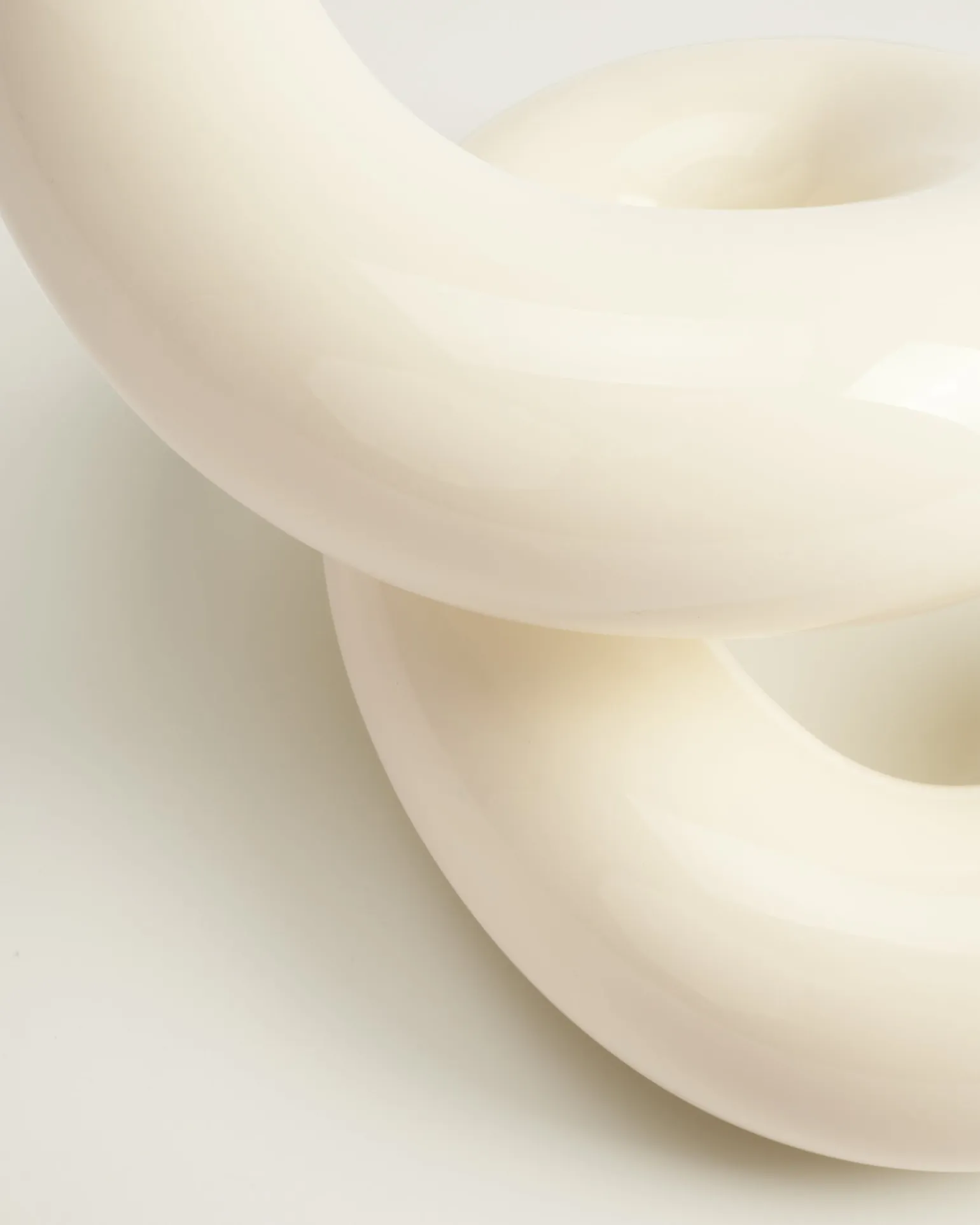 MaM x Ju Schnee Keramiklampe off-white