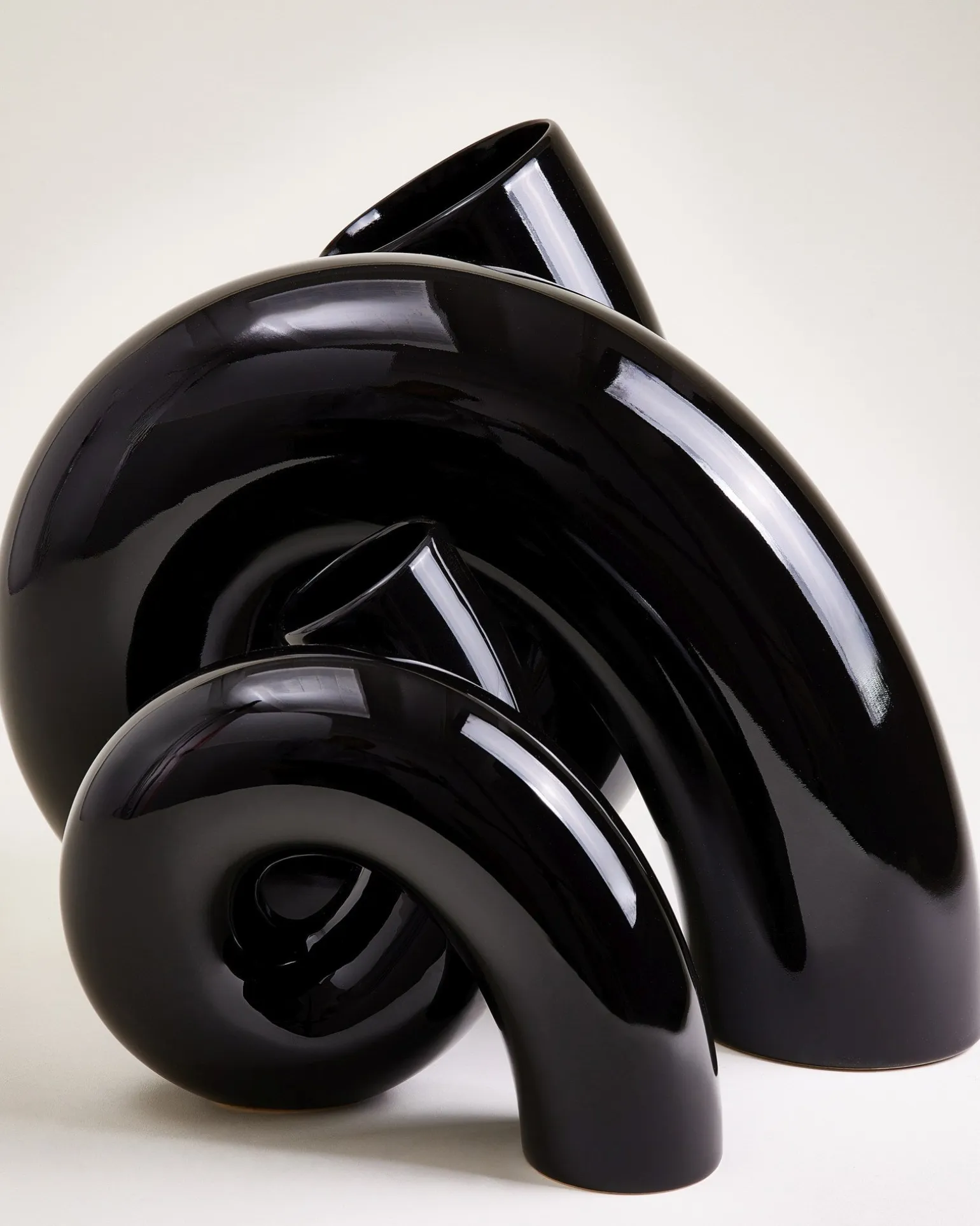 MaM x Ju Schnee Vase XL schwarz