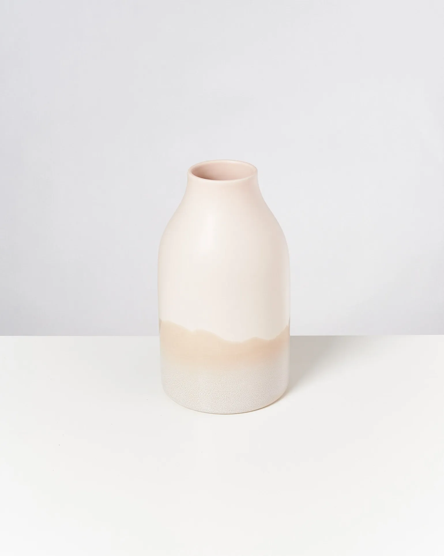 Marisa Vase M sand