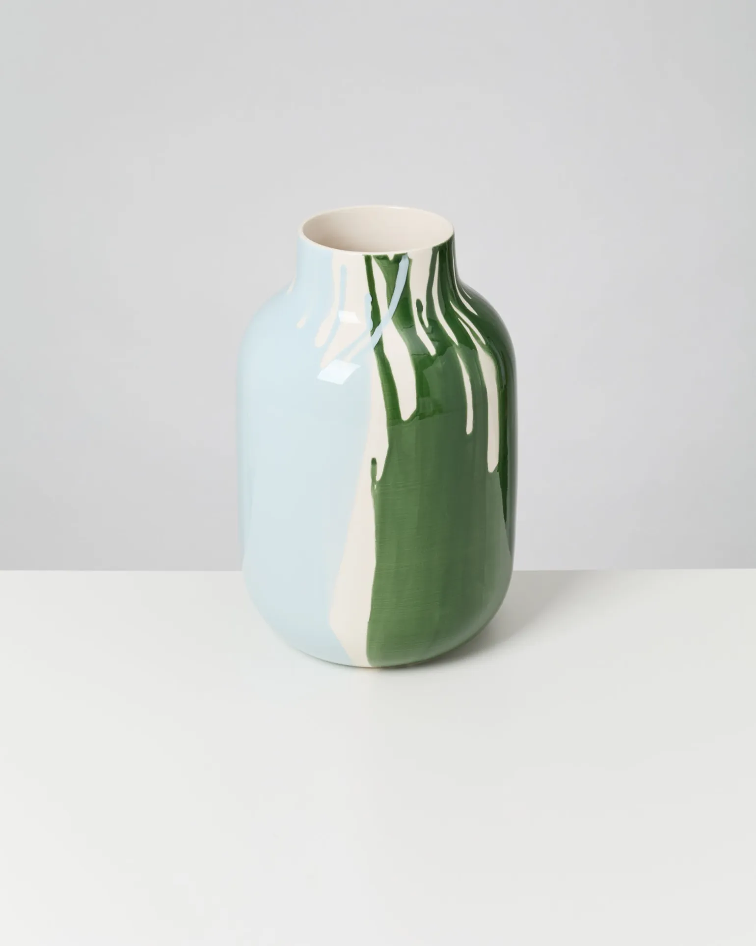 Nuno Vase L drip dunkelgrün hellblau