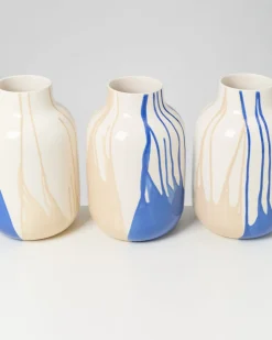 Nuno Vase L drip sand blau