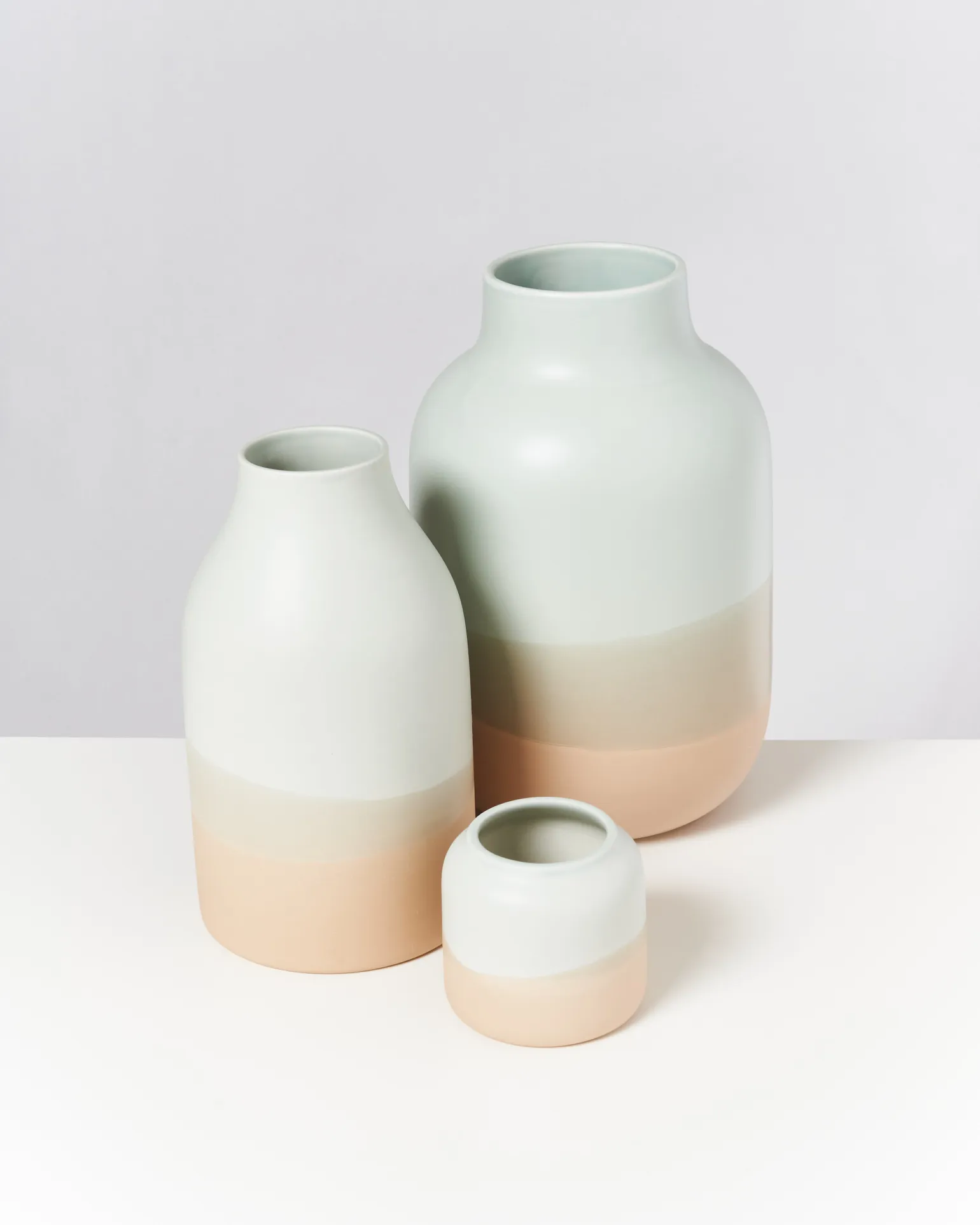 Nuno Vase L hellblau sand