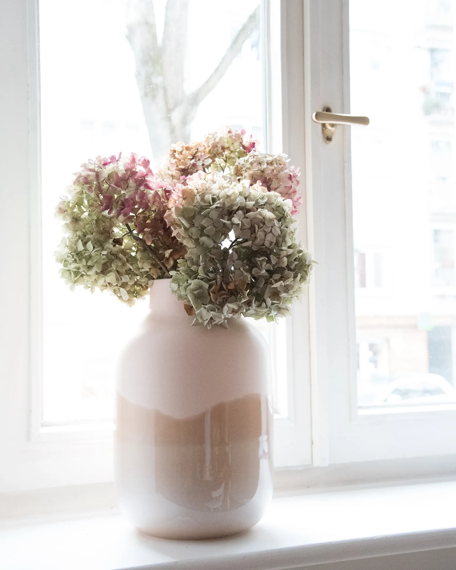 Nuno Vase L sand