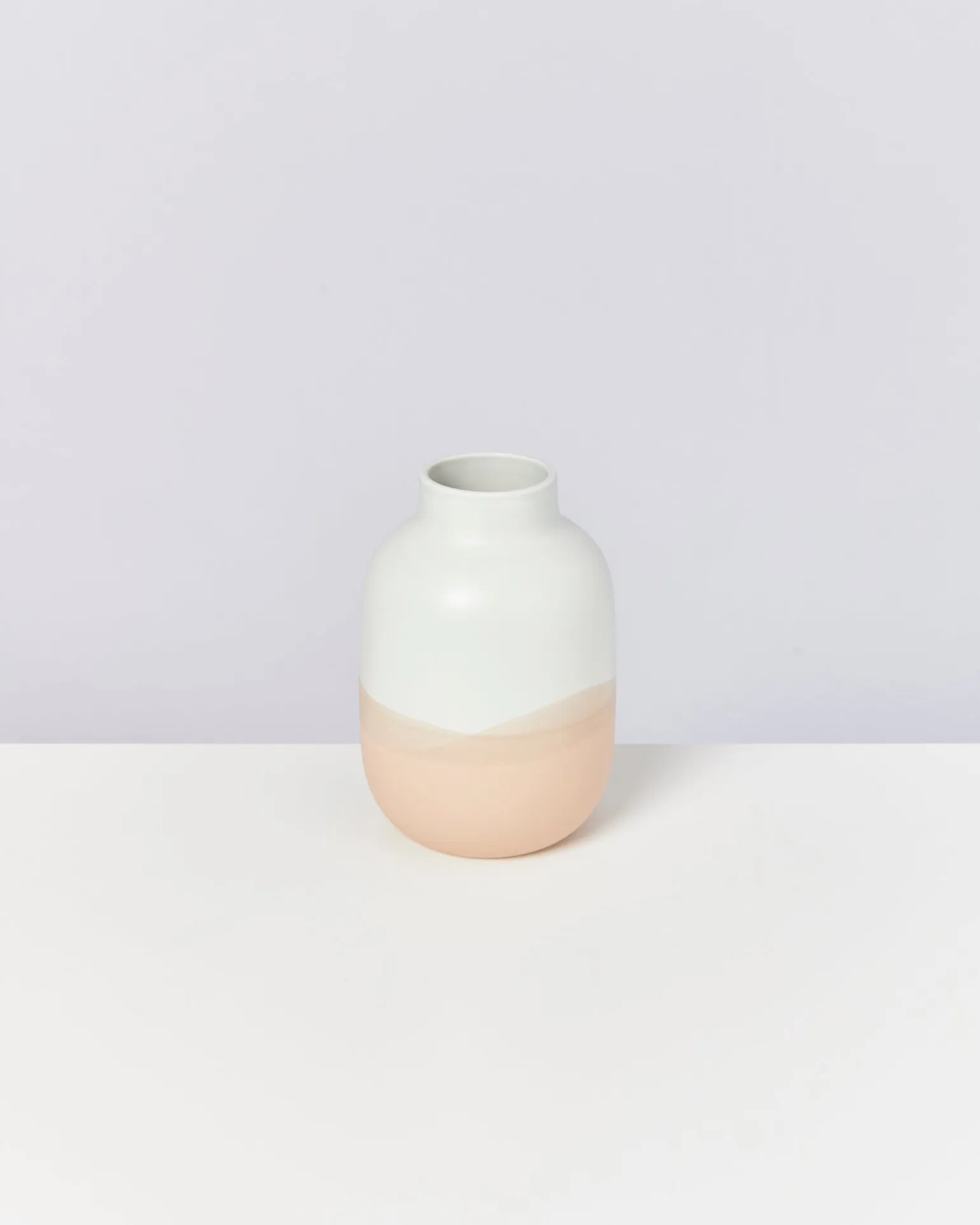 Nuno Vase M hellblau sand