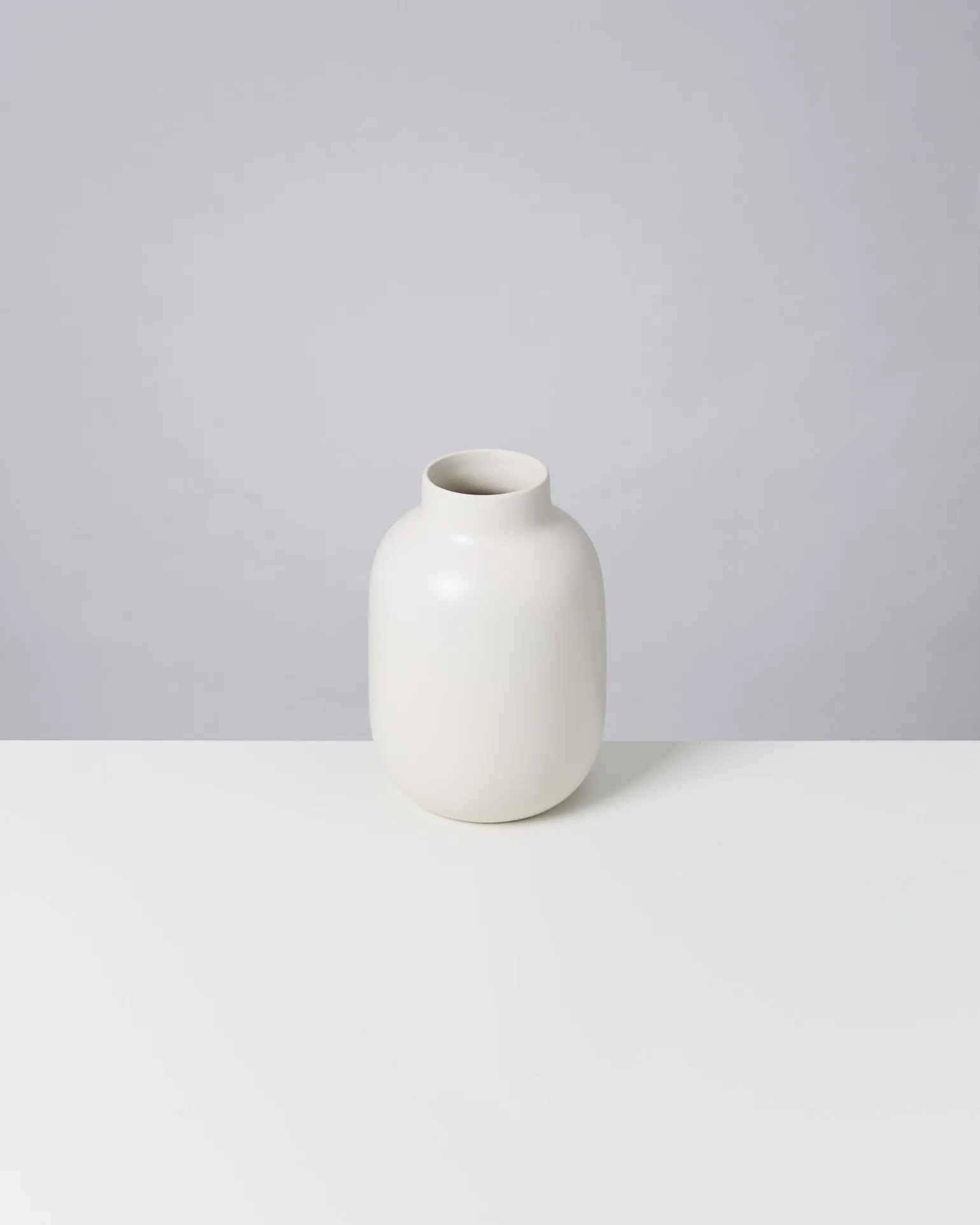 Nuno Vase M matt sand