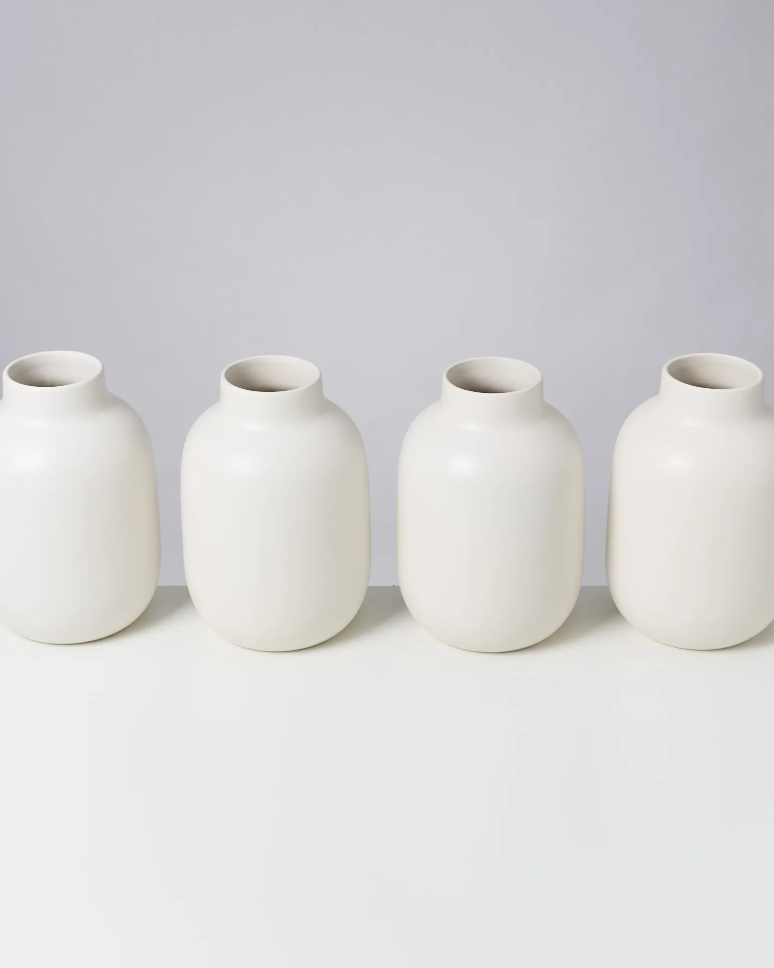 Nuno Vase M matt sand