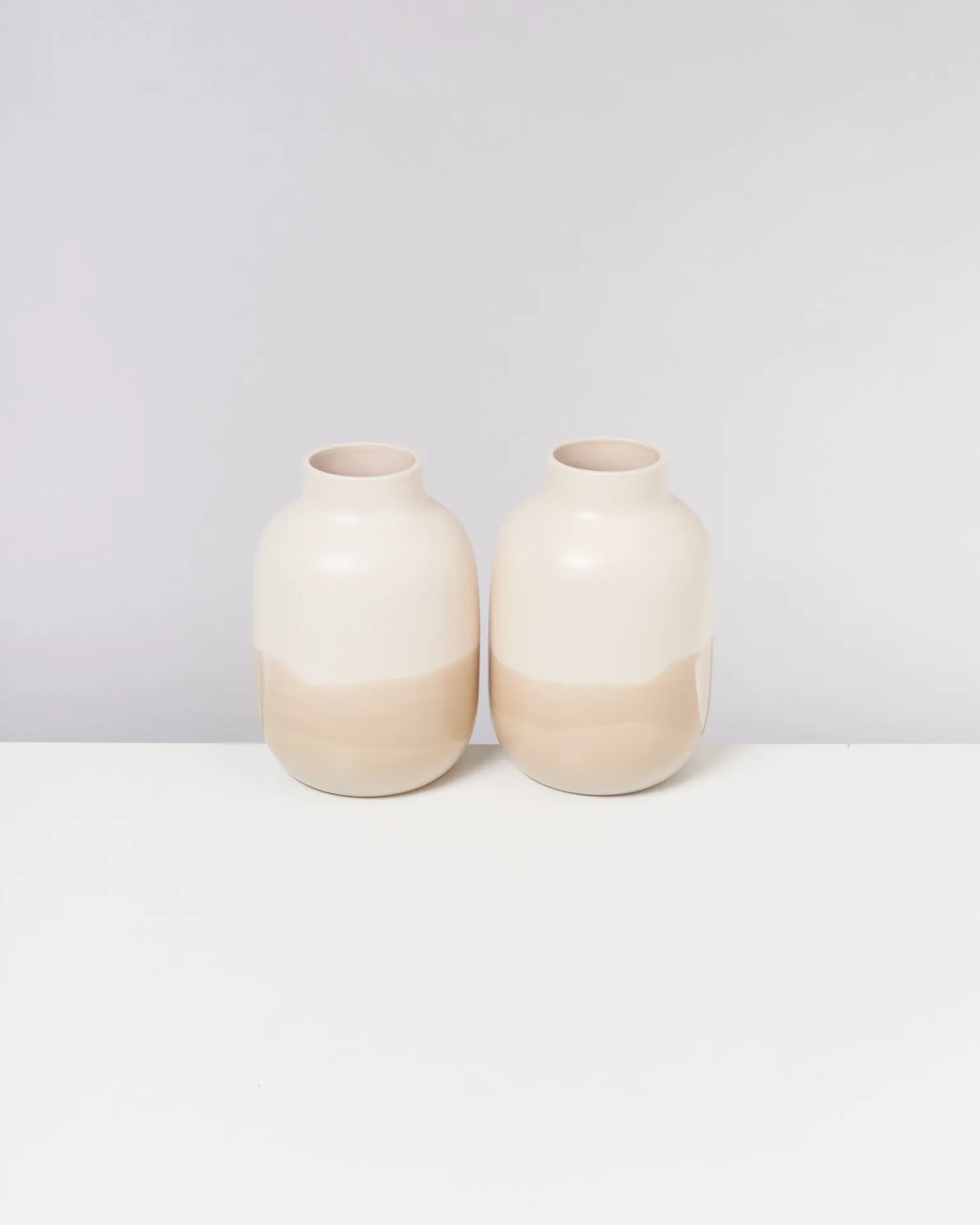 Nuno Vase M sand