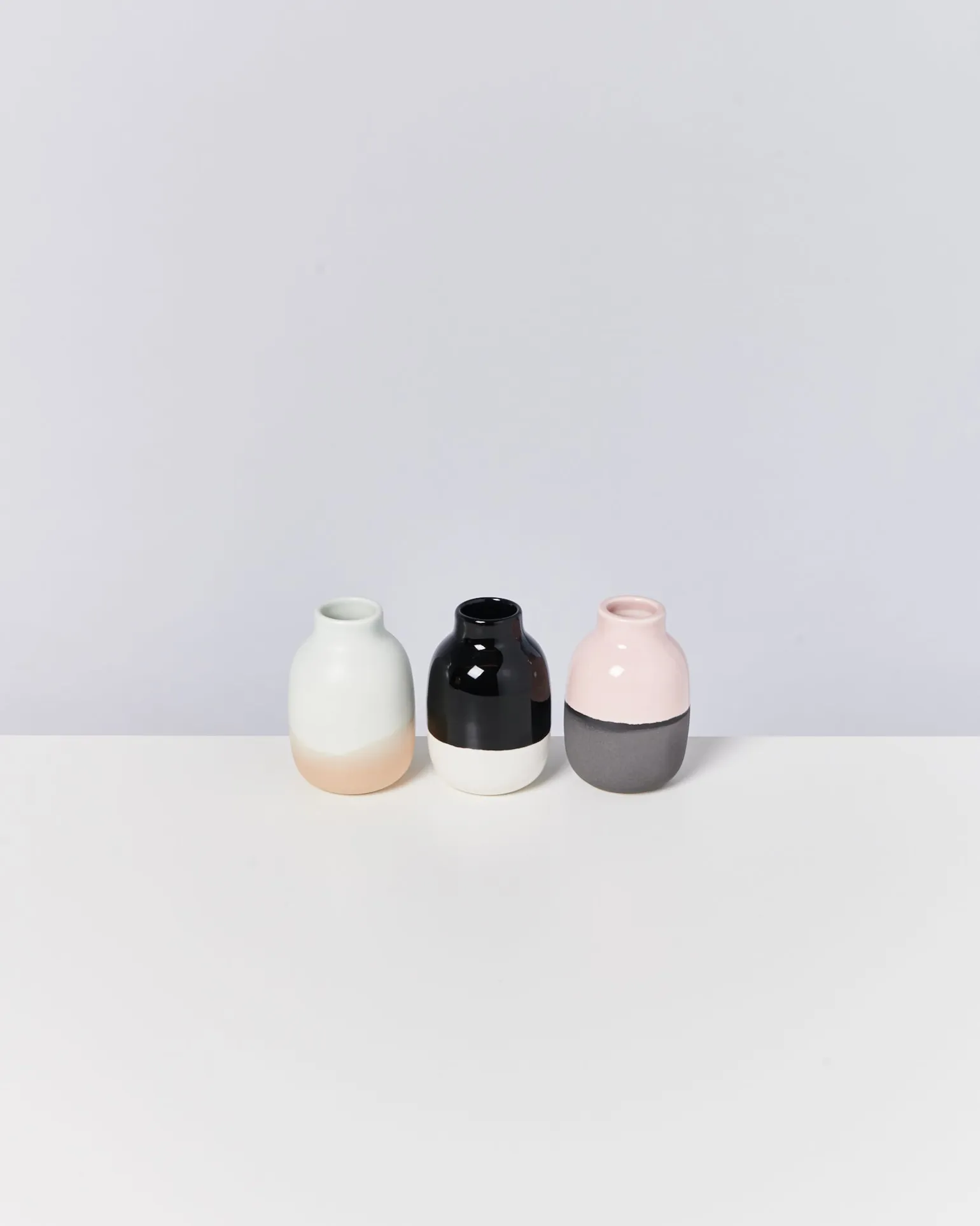 Nuno Vase S hellblau sand