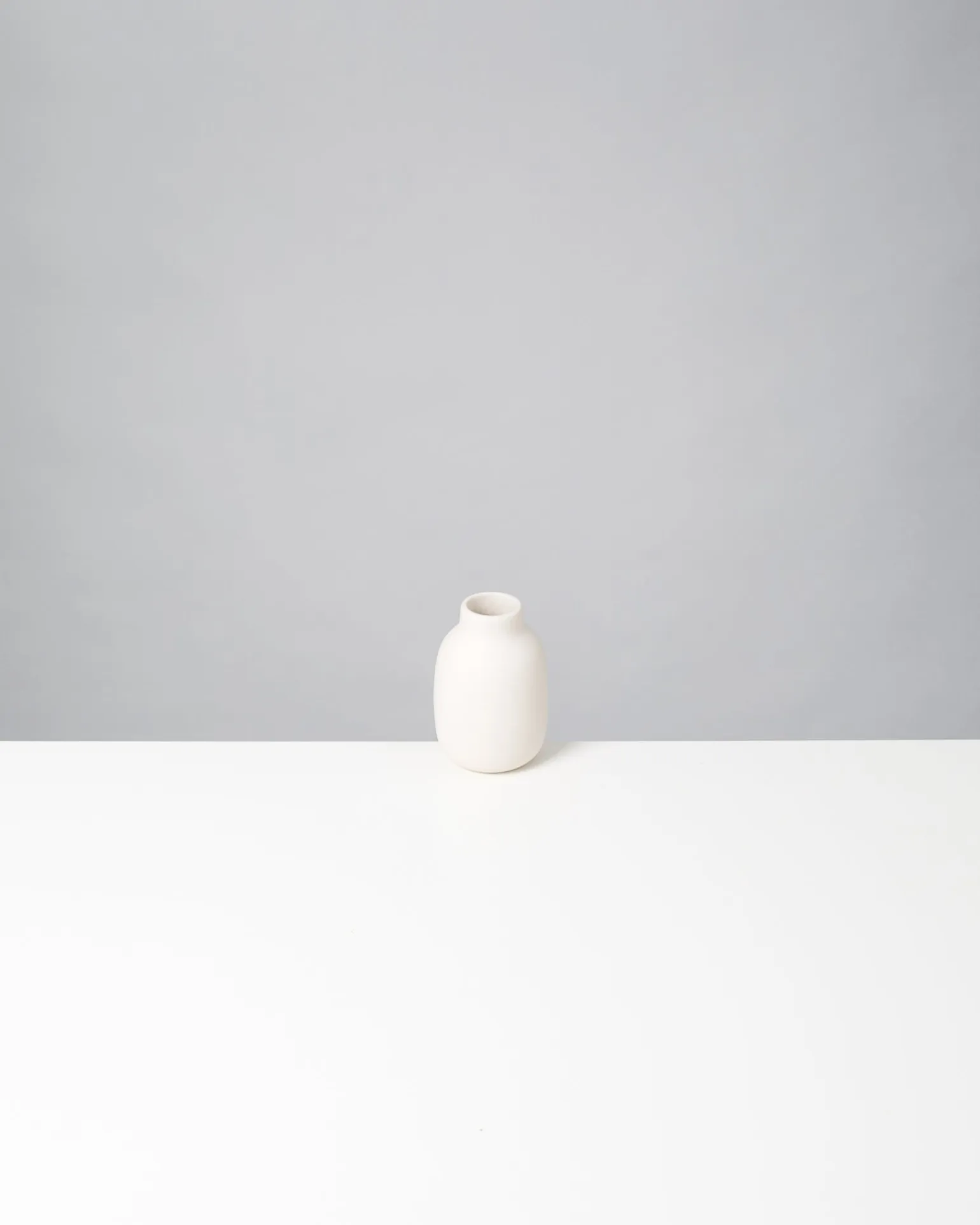 Nuno Vase S matt sand