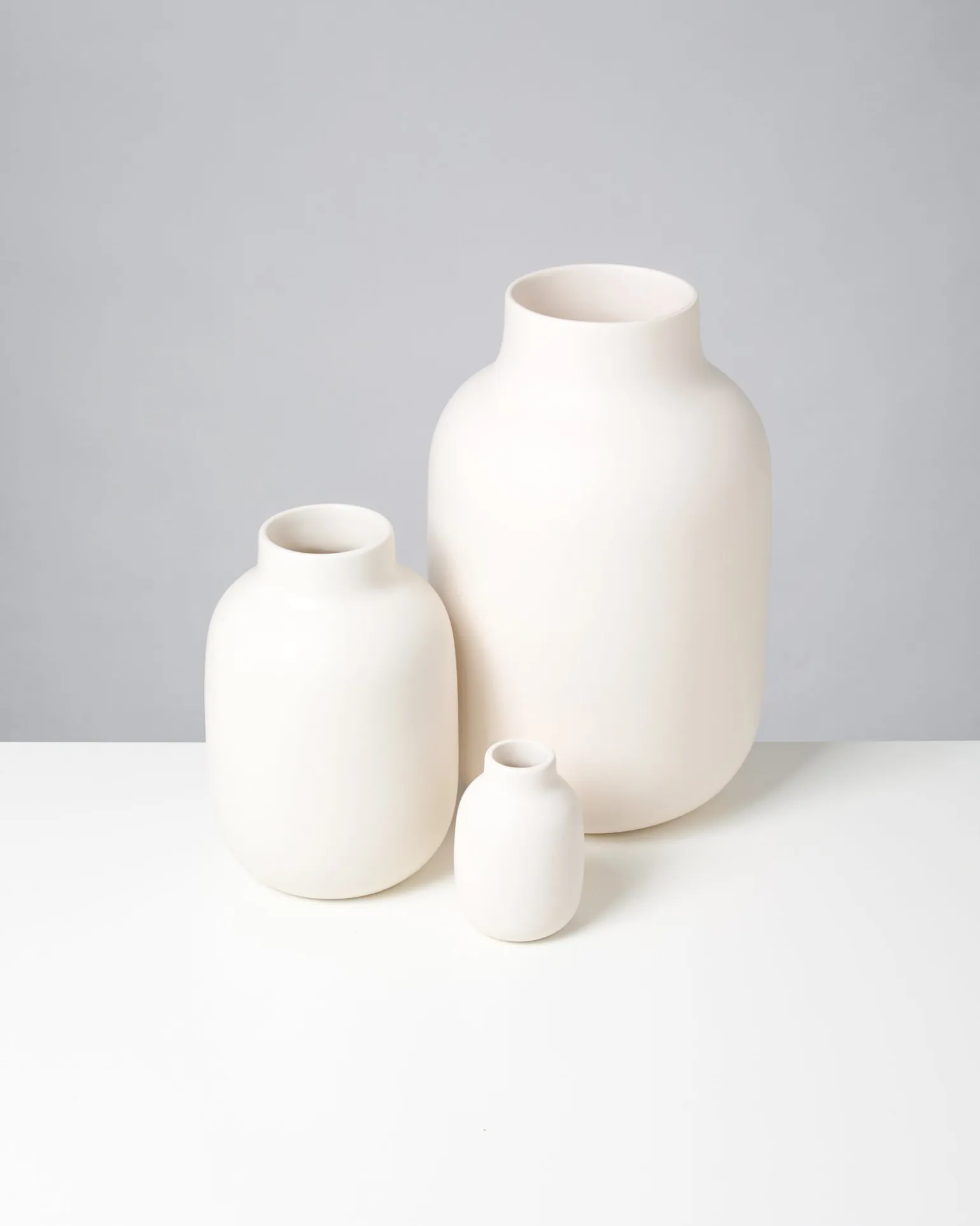 Nuno Vase S matt sand