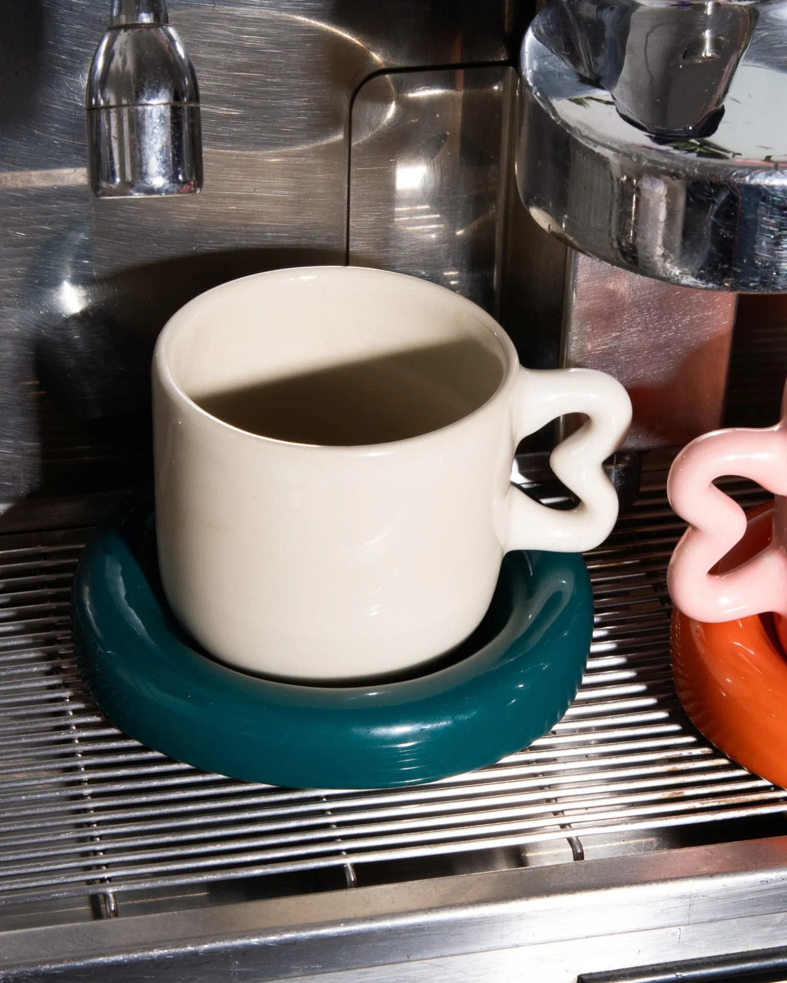 Seia Tasse & Untertasse Herz dunkelgrün sand