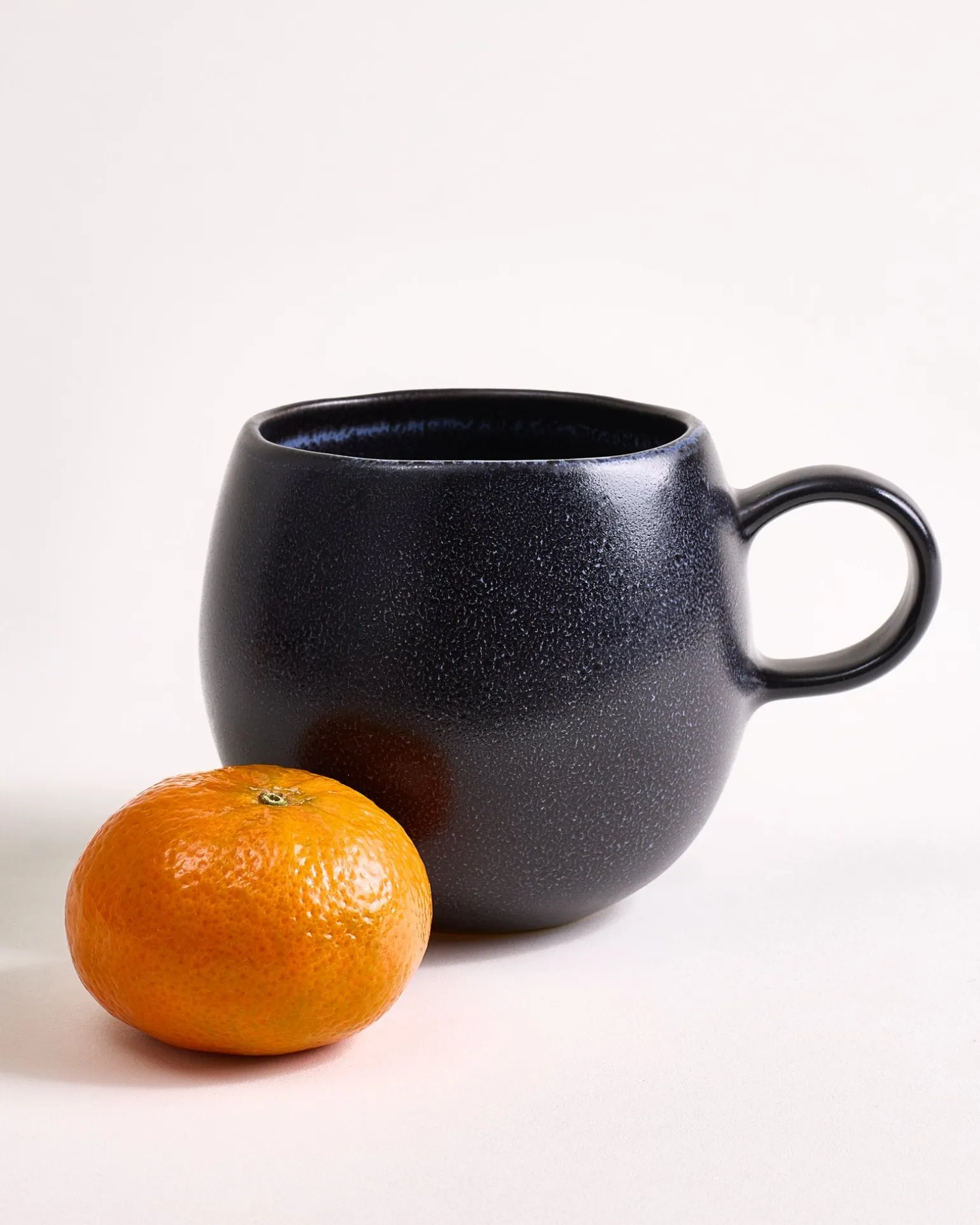Turmalina Tasse groß schwarz